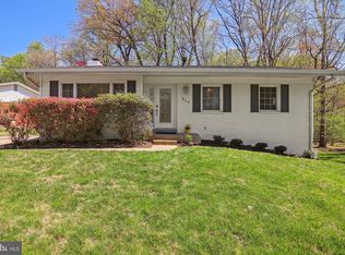 824 Carter Rd, Rockville, MD 20852