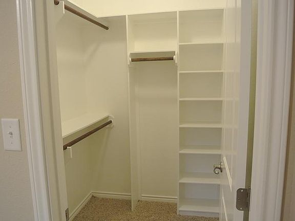 walk in closet