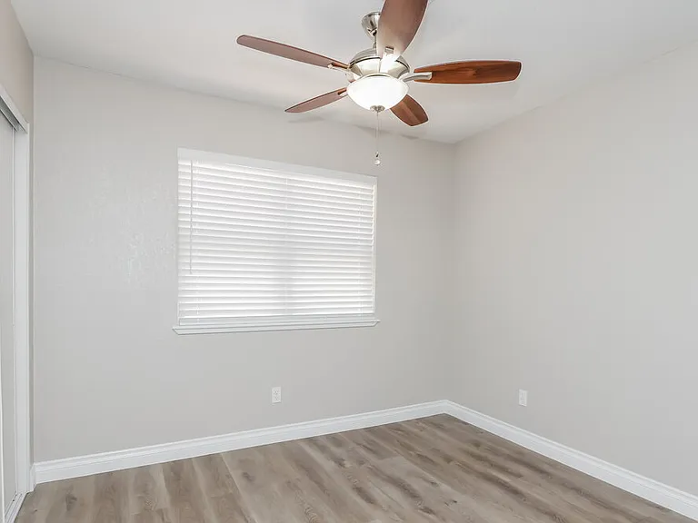 350 Keating St — Photo 15