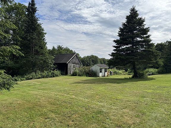 4th image of 114 Parmenter Rd