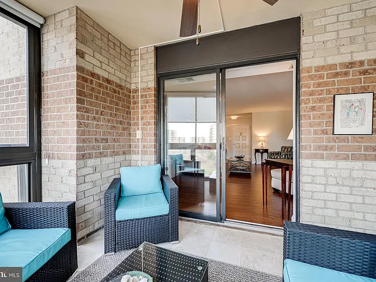 8340 Greensboro Dr #521 — Photo 9