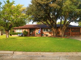 1612 Indian Hills Dr, Big Spring, TX 79720