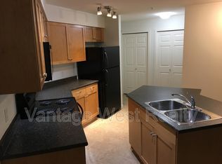 135 Ziprick Rd #211, Kelowna, BC V1X8B2
