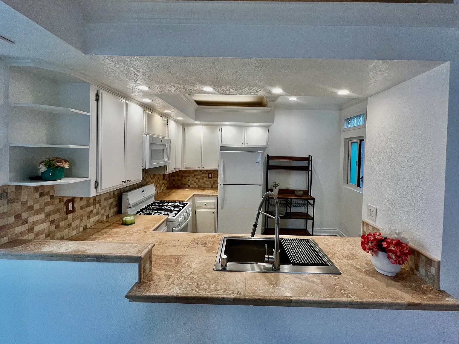 5031 Dorado Dr — Photo 3