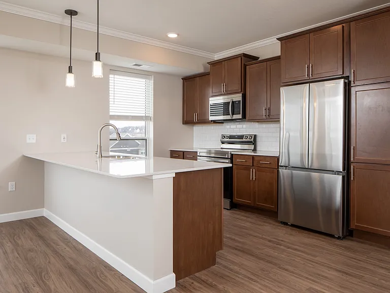 Jeffers Waterfront Apartments — Photo 45
