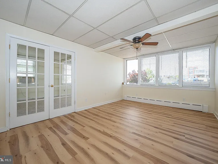 1 S Valley Rd #202 — Photo 10