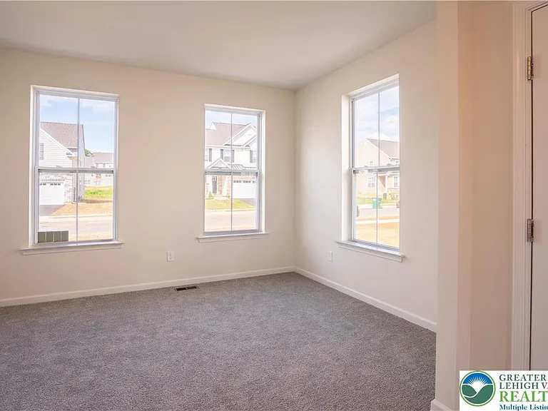 3740 Samantha Ln — Photo 35