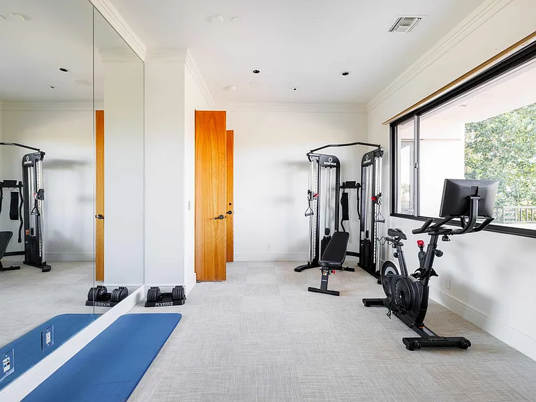 7451 N Las Brisas Ln — Photo 10