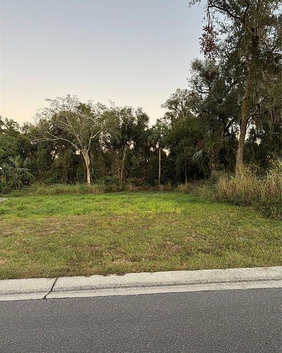 1st image of 944 Clover Ave #52