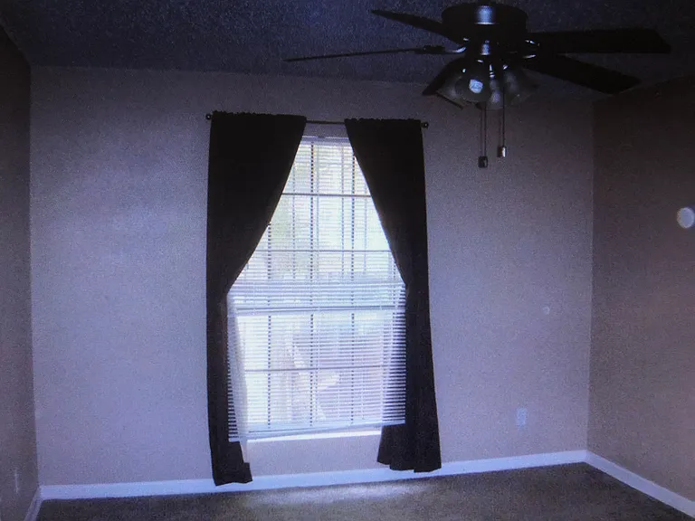 2401 Leon St #106 — Photo 15