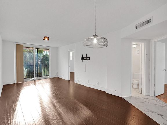 2nd image of 5300 NE 24 Terrace #326C
