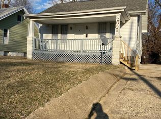2002 N Ellis St, Peoria, IL 61604