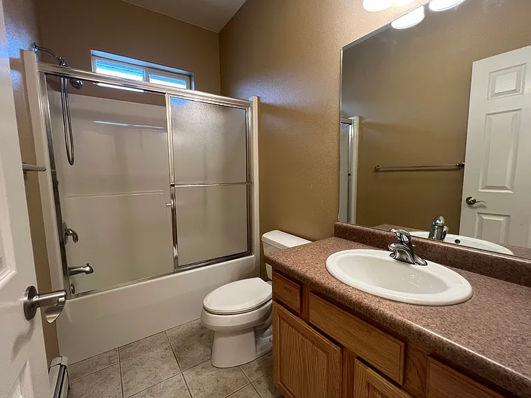3033 Lost Creek Rd N — Photo 16