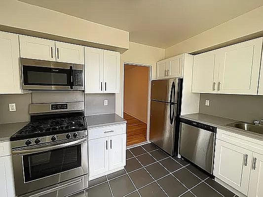 1st image of 16201 Highland Ave #3J