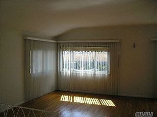 4th image of 15843 78th St
