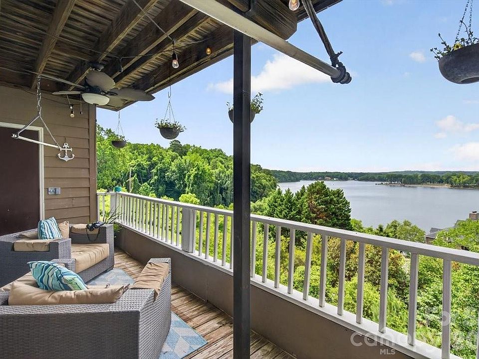 1st image of 9709 Emerald Point Dr Unit 8