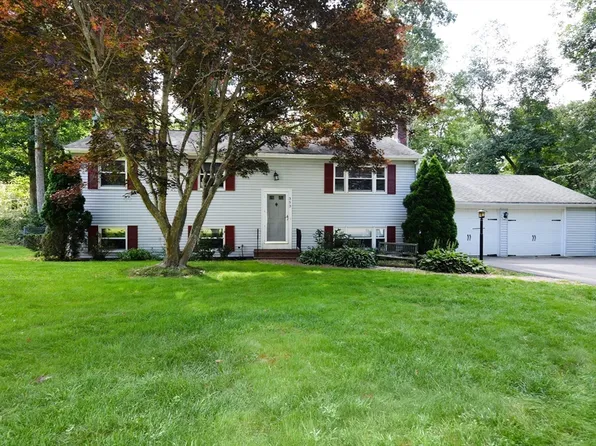 353 Dillingham Way, Hanover, MA 02339