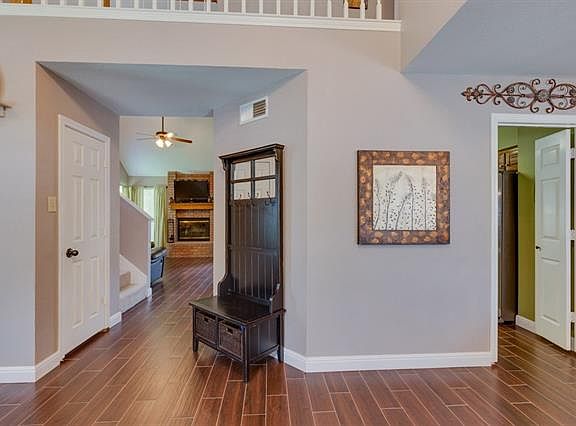 3rd image of 3736 Ashford Dr