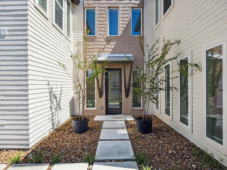 5905 Urban Pines St — Photo 8