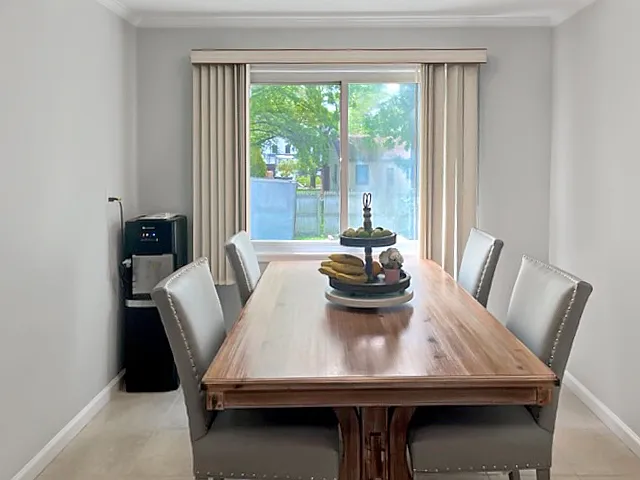 91 Irving Ave — Photo 4