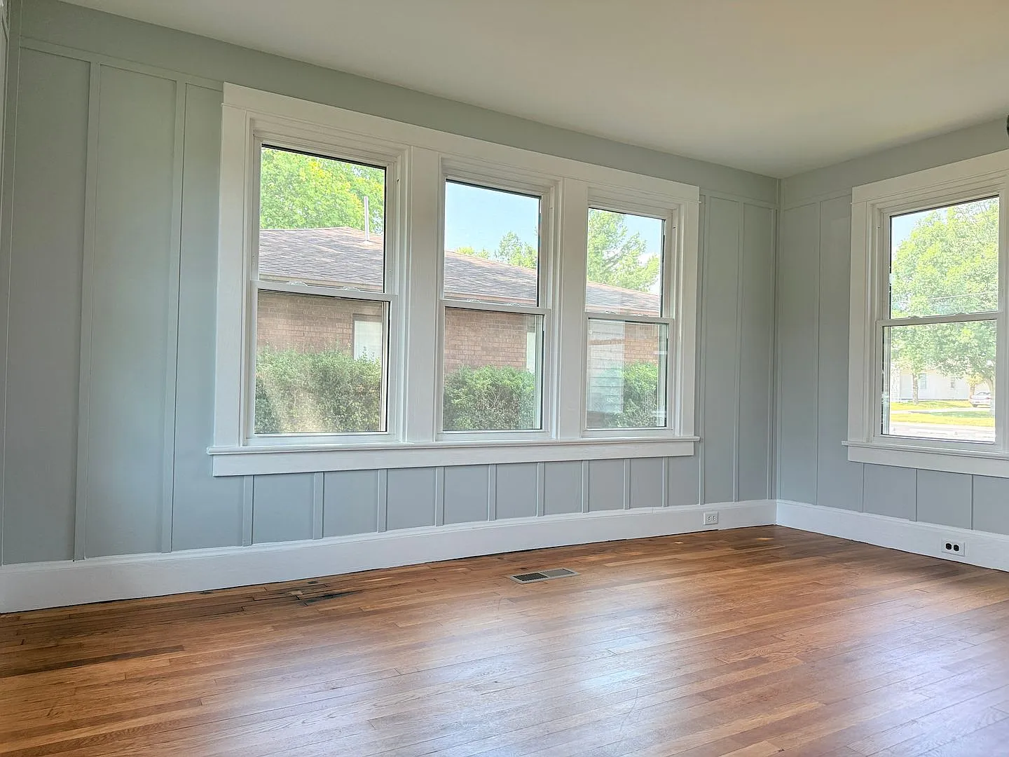 880 South State Street — Photo 4