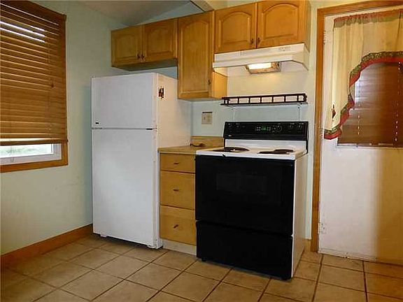 5th image of 1429 Abbott Ave