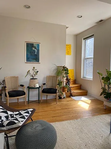 1328 N Bosworth Ave #8 Photo 1