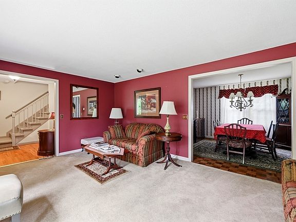 5th image of 431 Prospect St