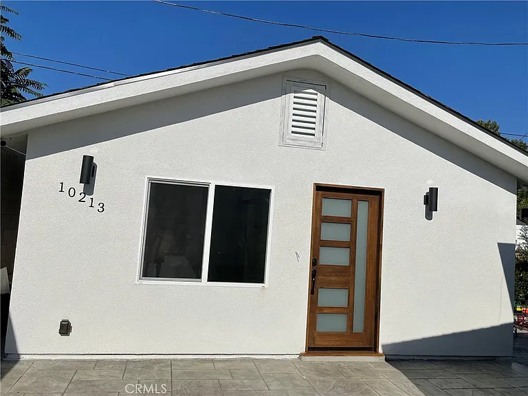 10213 Quill Ave — Photo 1