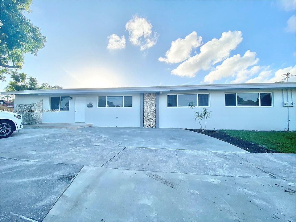 1st image of 2350 SW 36th Ave #2350