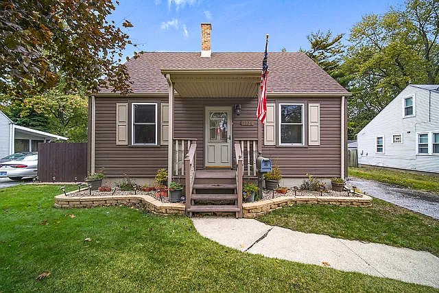 1104 Michigan City Rd photo 1