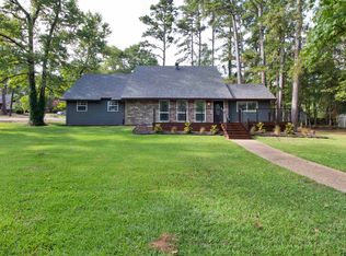 1407 Lakeshore Dr, Hideaway, TX 75771