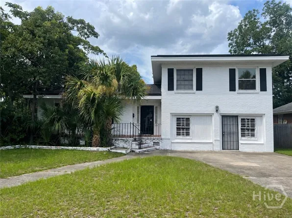 2 E 54th St, Savannah, GA 31405