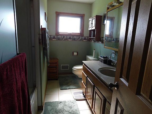 Upstairs bathroom