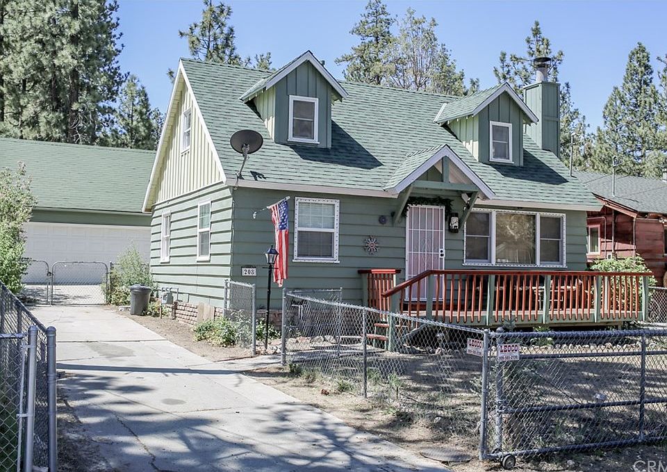 1st image of 208 E Mojave Blvd