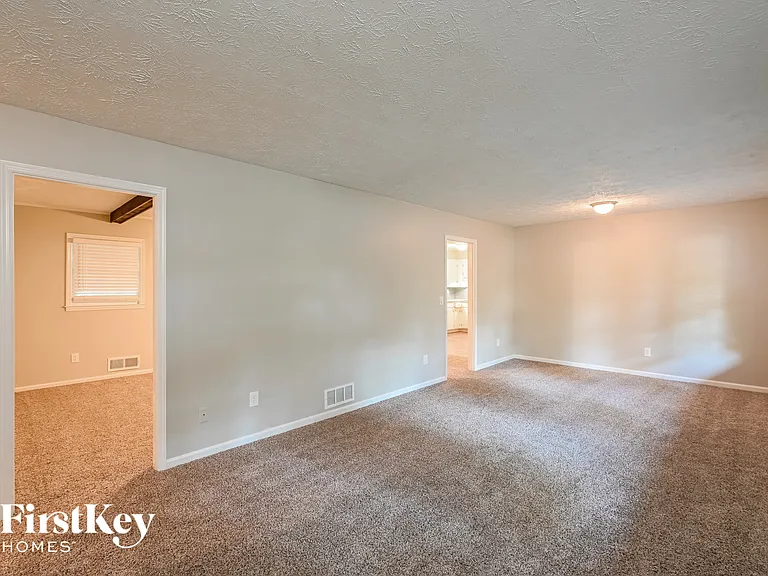4353 Hale Pl — Photo 8
