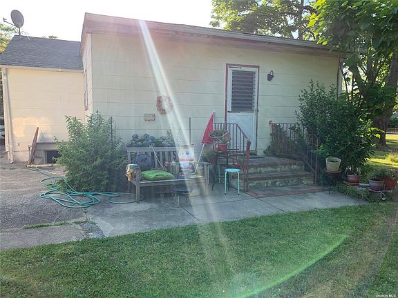 5th image of 185 Woodside Rd