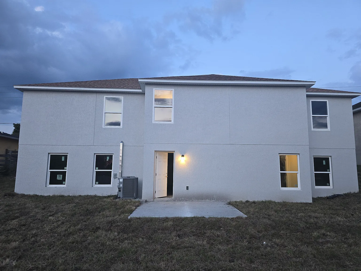 3 bed, 2876 sqft, $2,350 — Photo 3