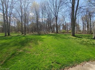 Ravenna Rd, Hudson, OH 44236