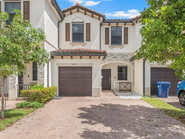 12725 SW 229th Ter, Miami, FL 33170
