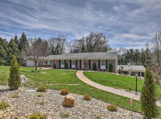 1310 Green Acres Rd, Bristol, VA 24201