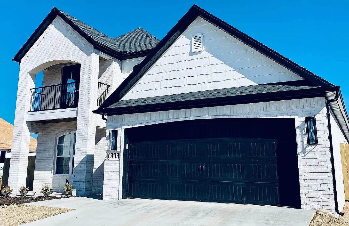 4 bed, 2325 sqft, $3,284 — Photo 1