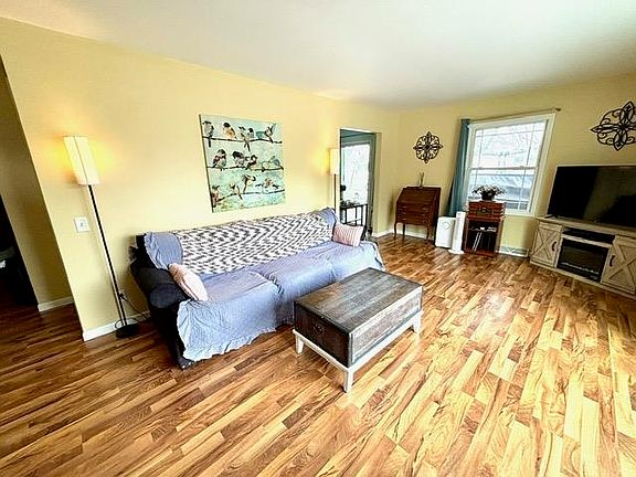 4th image of 1719 Wesley Ave Unit 2