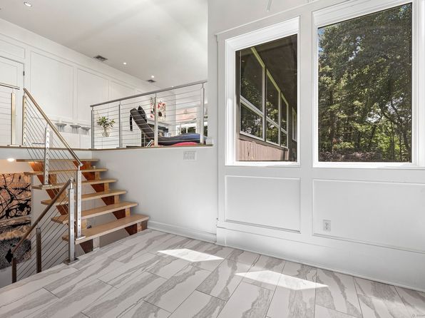 22 Sunswyck Rd