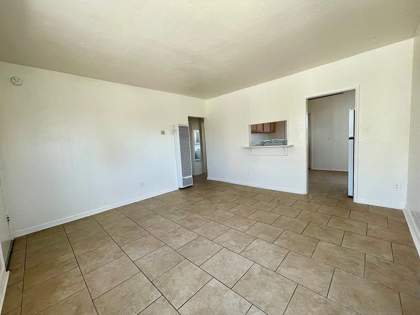 Beautifully Updated 2 Bedroom 1 Bathroom In El Cajon — Photo 4