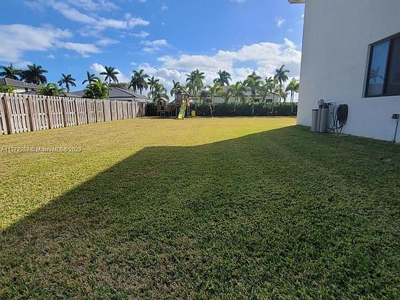 3rd image of 13258 SW 231st St
