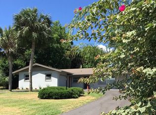 305 S Lakeshore Blvd, Howey In The Hills, FL 34737