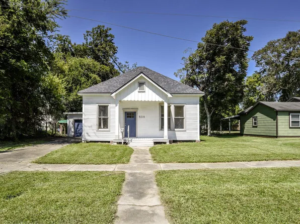 506 E Plaquemine St, Jennings, LA 70546
