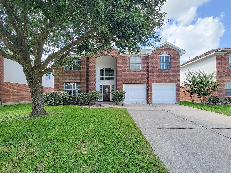 19726 Lindenfield Ct