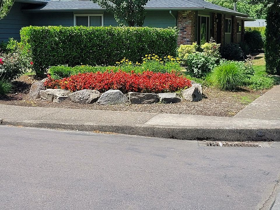 Well-Maintained Grounds